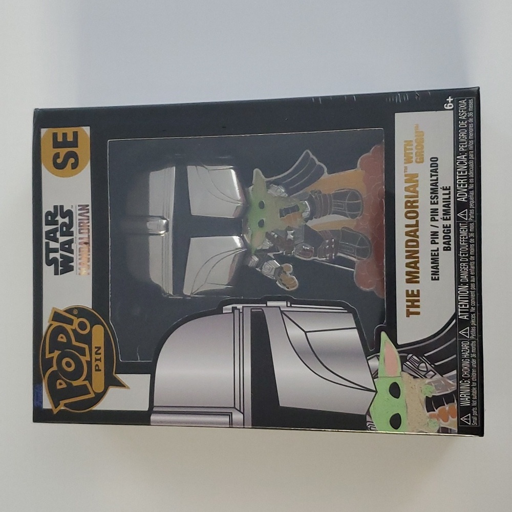 Mandalorian with Grogu Funko Pin